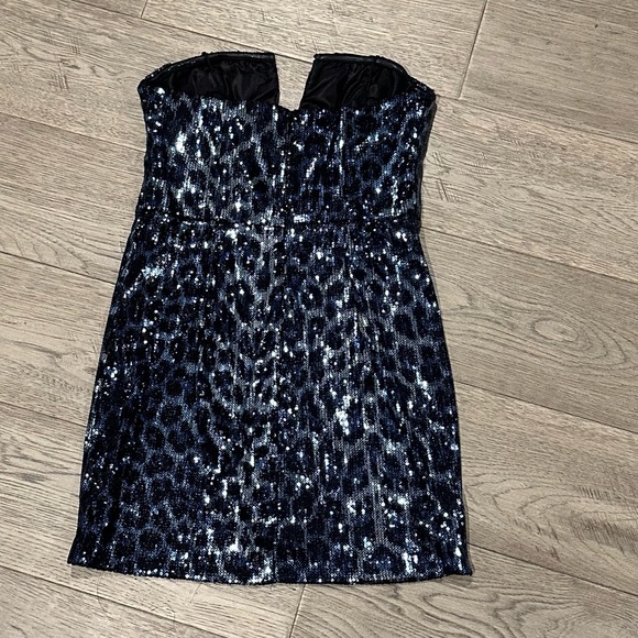 Zara Blue, Grey, Black Animal Print Sequins Strapless Dress Size Medium - Picture 9 of 16